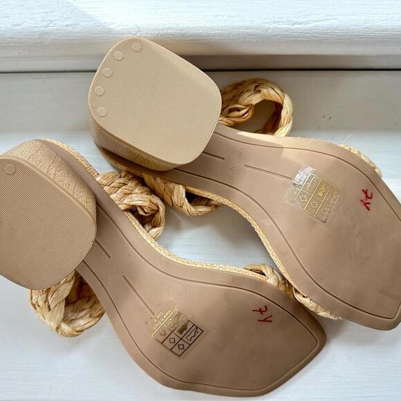 Dolce Vita Braided Block Heels - Picture 4 of 7